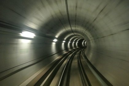 АНА-МПА: Европейската инвестиционна банка подписа споразумение за отпускане на втория кредит за нова линия на Атинското метро АНА-МПА: Европейската инвестиционна банка подписа споразумение за отпускане на втория кредит за нова линия на Атинското метро