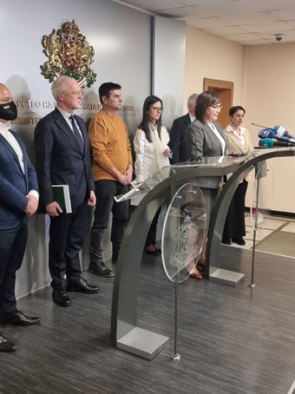 Корнелия Нинова: Ще настояваме за увеличаване на процента за пряка помощ към българската икономика и индустрия