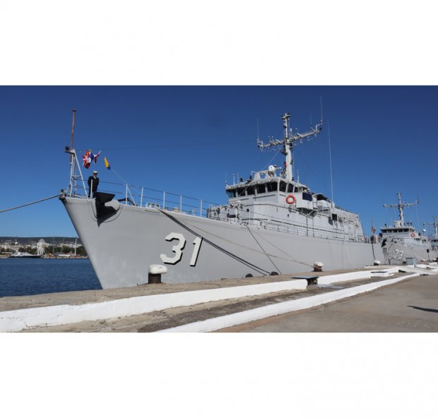 Два противоминни кораба на ВМС получиха имена
