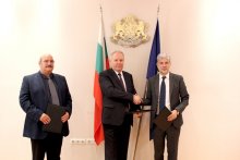 60 нови електрически автобуса идват във Варна