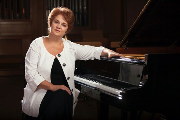 Софийската филхармония с концерт, посветен на дамите в музиката