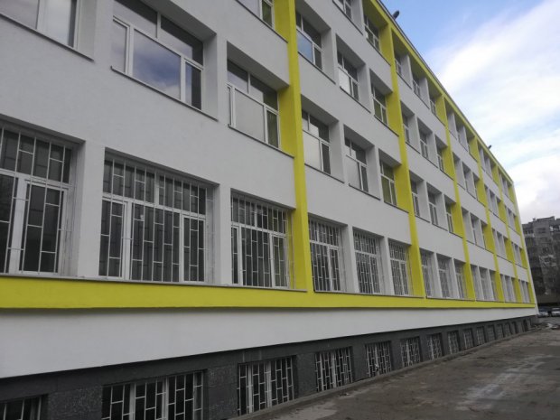 Държавата осигури средства за нов физкултурен салон  на СУ "Найден Геров" във Варна