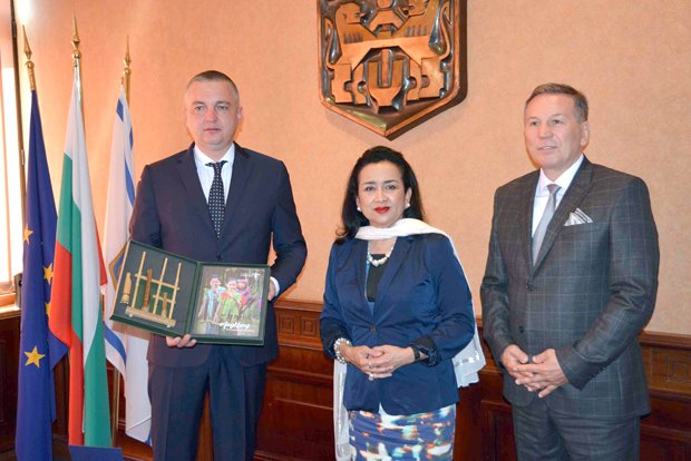 Кметът на Варна се срещна с посланика на Индонезия у нас