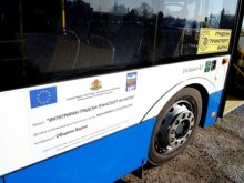 Цената на абонаментните карти за градски транспорт във Варна пада почти два пъти