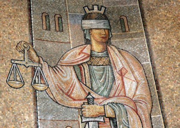 Наказание "пробация" ще търпи мъж, държал 23 археологически обекта