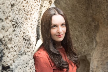 Чешката писателка Павла Хоракова идва у нас за премиерата на романа си "Теория на чудатостите" Чешката писателка Павла Хоракова идва у нас за премиерата на романа си "Теория на чудатостите"