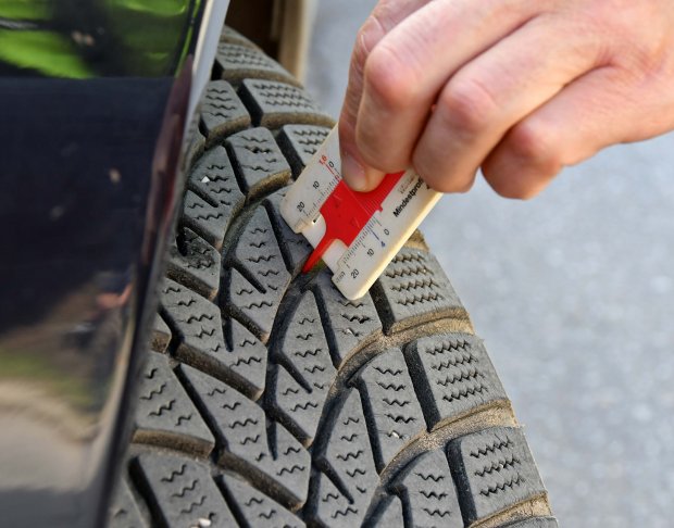 Десет автомобила са спрени от движение при акция "Зима"  в Перник