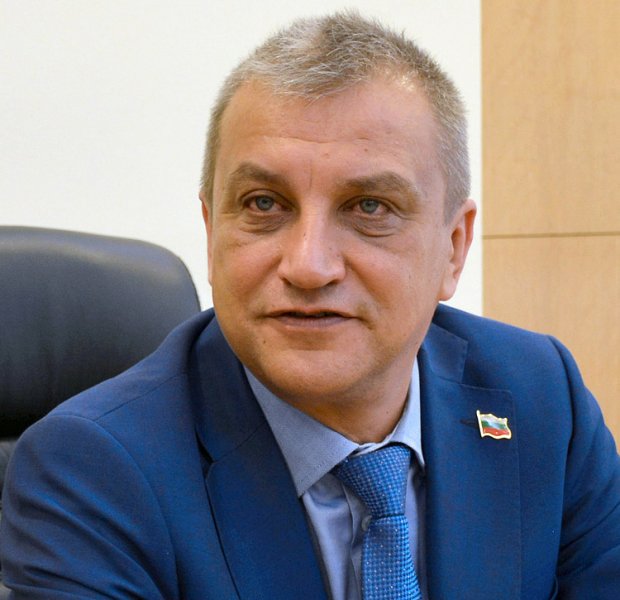 Кметът на Благоевград е изпратил писмо до МРРБ във връзка с пропадналия Покровнишки мост Кметът на Благоевград е изпратил писмо до МРРБ във връзка с пропадналия Покровнишки мост