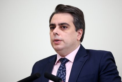 Няма да чакаме само евросредства за развитие на инфраструктурата, каза вицепремиерът Асен Василев Няма да чакаме само евросредства за развитие на инфраструктурата, каза вицепремиерът Асен Василев