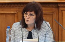 Няма желаещи общопрактикуващи лекари за работа в община Трекляно, заяви здравният министър Асена Сербезова