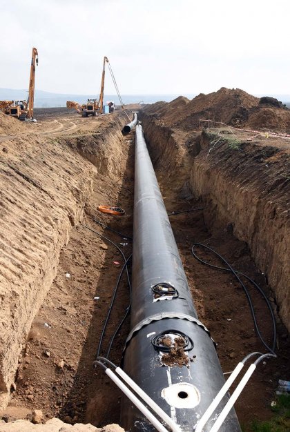 "Газпром" не е резервирал допълнителен капацитет за транзит на газ през Украйна и мощности по "Ямал-Европа" през март