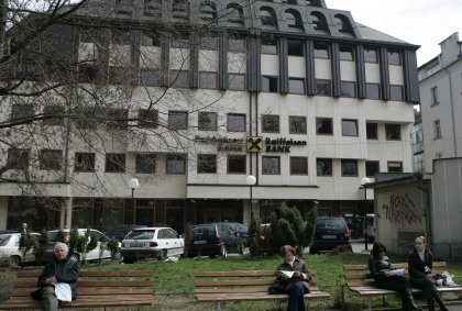 ЕИФ и Райфайзенбанк договориха още 150 милиона евро в подкрепа на българския бизнес ЕИФ и Райфайзенбанк договориха още 150 милиона евро в подкрепа на българския бизнес