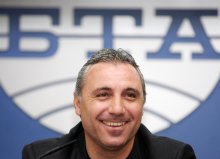 Football Legend Hristo Stoichkov to Be Relieved of Duties as Bulgaria's Honorary Consul to Spain