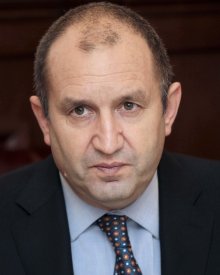 President Appoints Caretaker Government to Take Office As of January 27, 2017