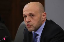 Deputy Prime Minister Donchev: Total Finds Oil in Black Sea