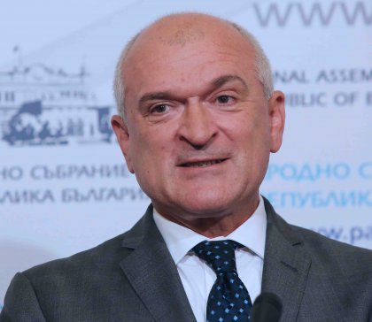 National Assembly Chair Glavchev: "Parliament Prioritizes Keeping in Touch with Expat Bulgarians"