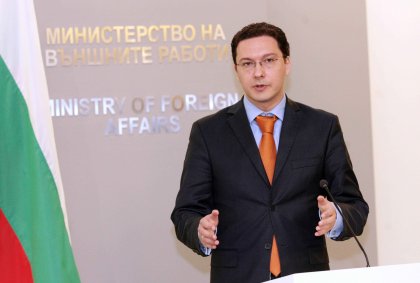 Foreign Minister Mitov: "Bulgaria Hasn't Exported Arms to Syria since Conflict Began in 2011"