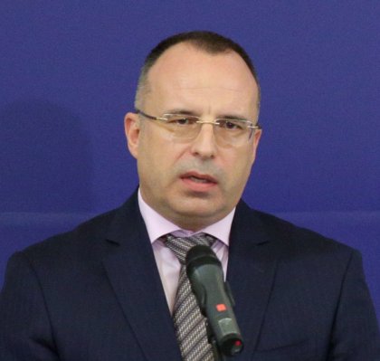 Rose Growers to Be Compensated with De Minimis Subsidies for Low Purchase Price