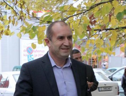 President, GERB Floor Leader Trade Attacks over Apartment Purchase Controversy