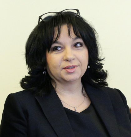 Energy Minister Petkova, Russian Ambassador Makarov Discuss Energy Cooperation