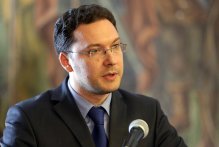 Former Foreign Minister Daniel Mitov Charged with Mismanagement