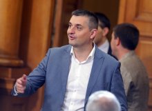 Socialists Want Hearing of Prime Minister in Wake of Recent Murders