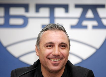 Football Legend Hristo Stoichkov to Be Relieved of Duties as Bulgaria's Honorary Consul to Spain