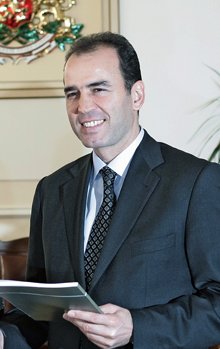 Ad Hoc Committee of Inquiry into Corpbank Failure Gives Hearing to Central Bank Governor