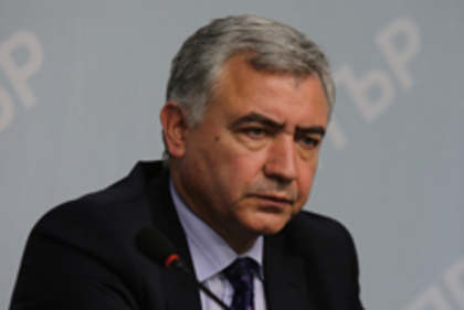 Socialists Call for Resignation of Defence Minister Over Joint Air Space Protection Legislation