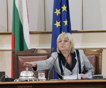  National Assembly Chair Tsacheva Meets with Representatives of Bulgarian Community in Berlin