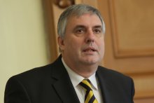Labour and Social Policy Minister Suggests Equal Increase of Minimum Contributory Incomes in All Economic Sectors