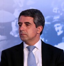 President Hopes Bulgaria to Be in Eurozone 'Waiting Room' by Mid-2018