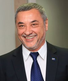 Valeri Simeonov Receives Armenia's Medal of Honour