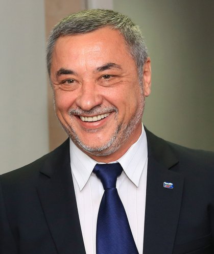 Valeri Simeonov Receives Armenia's Medal of Honour Valeri Simeonov Receives Armenia's Medal of Honour