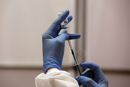 Лидерът на румънските социалдемократи е против задължителната ваксинация; законопроектът за зелен сертификат на работното място се връща в парламента