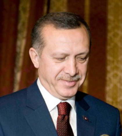Емине Ердоган: Президентът Ердоган, който е с коронавирус, се чувства добре
