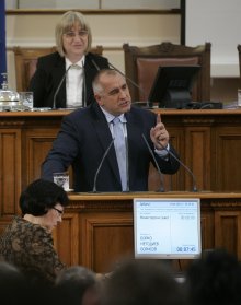 PM Borissov in Dead End over Blocked Borders by Protesting Greek Farmers