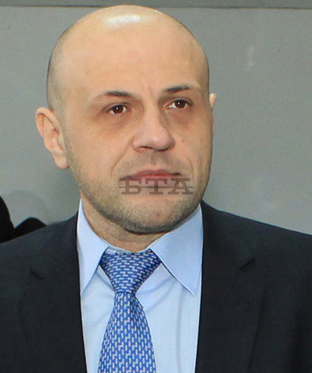 Случилата се трагедия освен повод да скърбим  ще бъде повод да си дадем сметка къде какво  не работи, каза в Кърджали Томислав Дончев