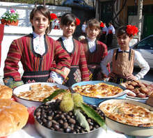 За пети път в пиринското село Брежани организираха Празник на брежанския кестен 