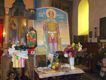 Десетки миряни честваха в Брежани храмовия празник в черквата "Св. Димитър Солунски"- една от най-старите в Пиринския край