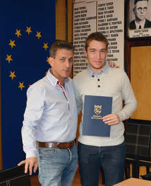 Кметът на Пазарджик награди двукратния европейски шампион по корабомоделизъм Димитър Марков