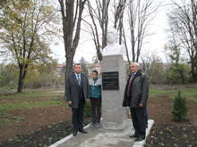 В Павликени бешеоткрит бюст-паметник напървия старейшина на града 
