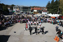 С богата музикална програма и сладки изкушения премина третият празник на баклавата в ловешкото село Малиново