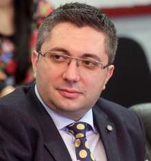 Заместник-министърът на регионалното развитие Николай Нанков разясни в Асеновград програмата за саниране на панелните блокове