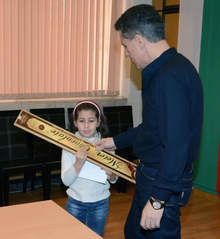 Община Пазарджик подпомогна финансово деца в неравностойно положение