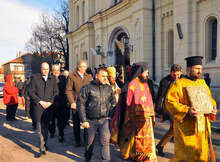 Тридесет и три годишният видинчанин Пламен Симеонов извади богоявленския кръст от водите на река Дунав 