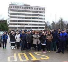 Работници от Военния завод "Аркус" в Лясковец излязоха на протест  заради неизплатени заплати