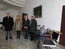 Германска фондация осигури  помощни средства за инвалиди  от Разград
