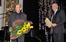 Проф. д-р Асен Златаров посмъртно  е удостоен със званието  "почетен гражданин на Хасково"