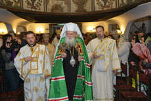 Българският патриарх Неофит и петима митрополити служат празнична литургия в Сливен 